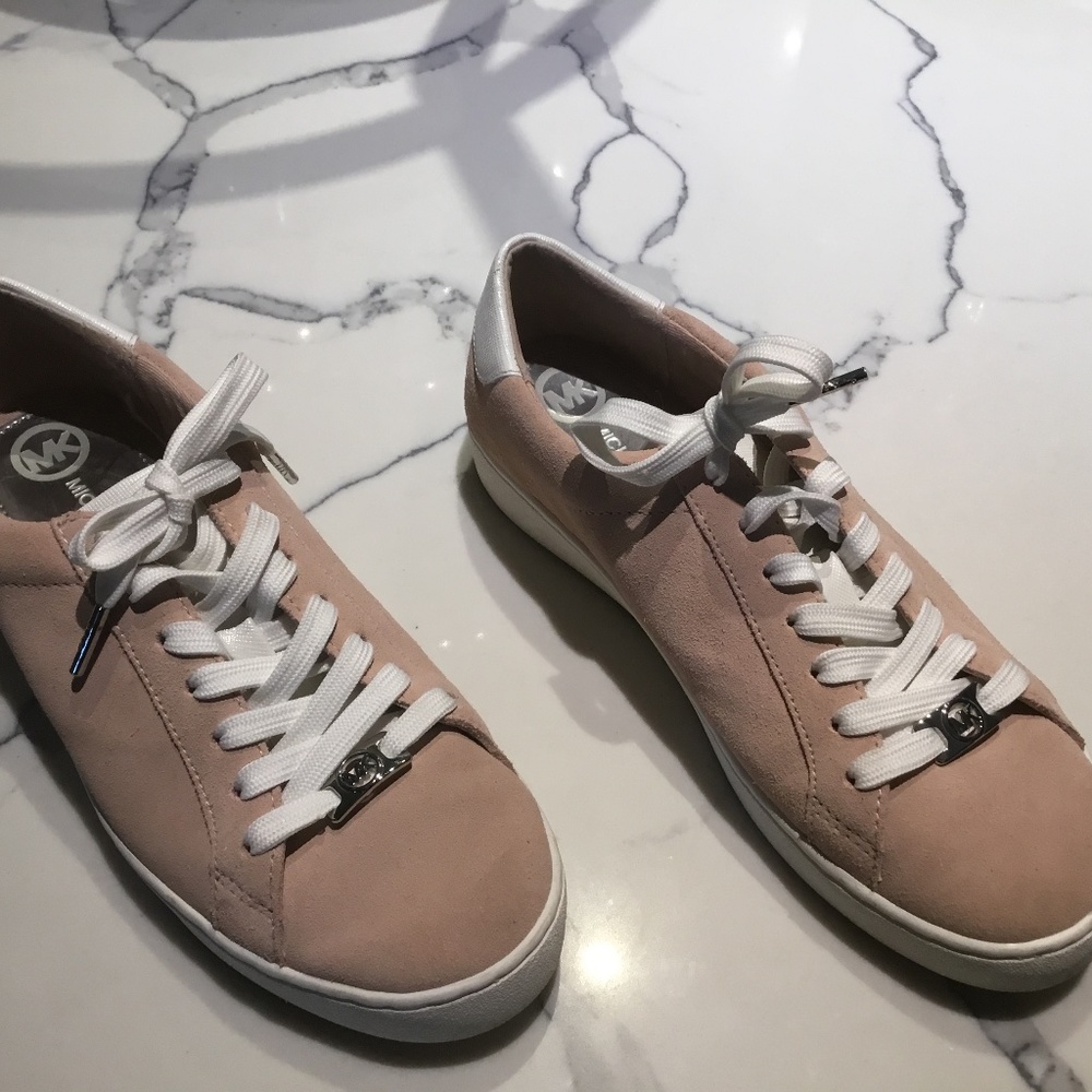 MIchael Kors runner